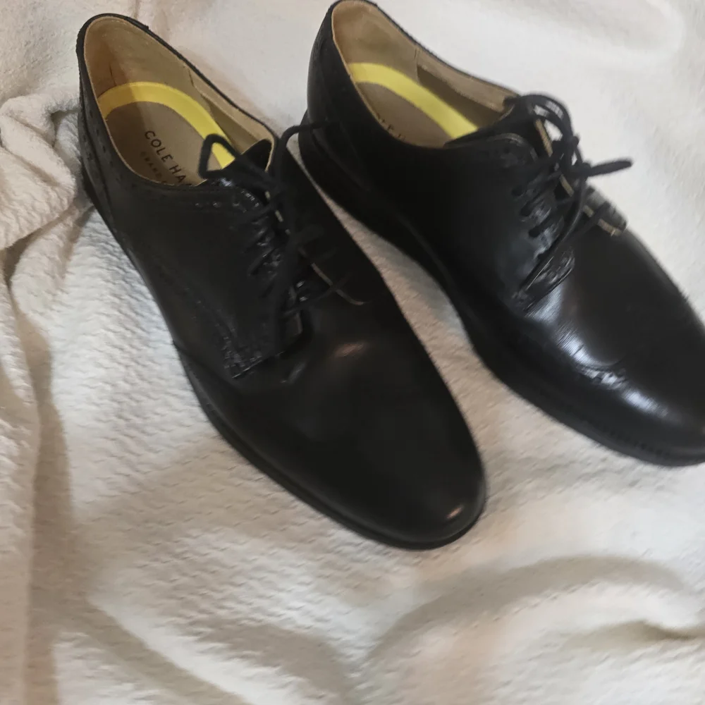 Cole Haan Black Leather Oxfords